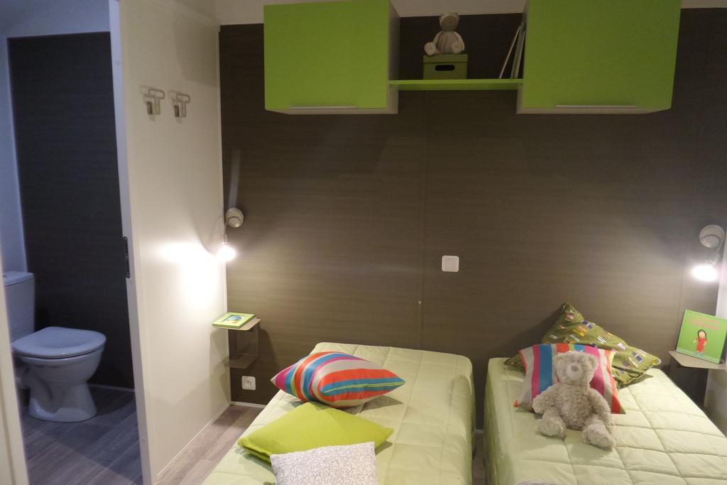 Camping Mobile Home U Sole Marinu باتريمونيو الغرفة الصورة